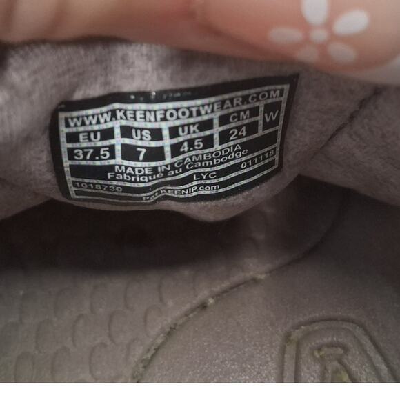 Keen Uneek Hiking Sandals Taupe Tan Size 7 Women's - Picture 6 of 7